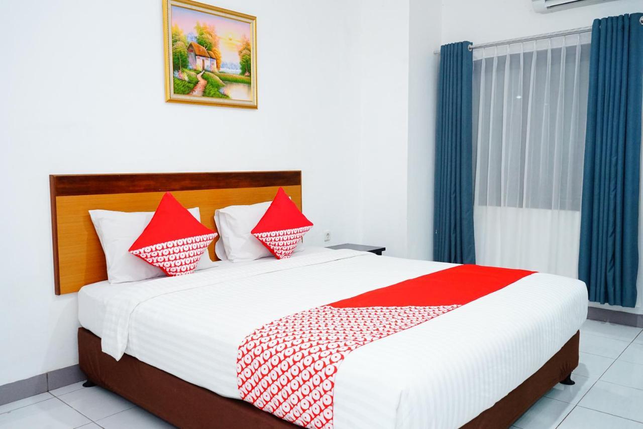 Oyo 480 Hotel Demuon Belitung Bagian luar foto